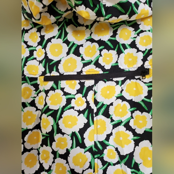 Women's Nylon Packable Yellow Poppy Short Sleeve Hooded Vest DVF - Picture 7 of 9